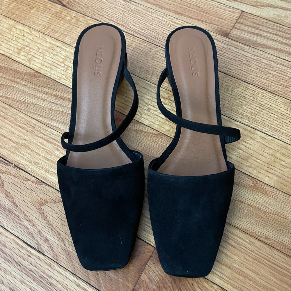 👹NWOT NEOUS Slipon Sandals Square toe ball heel cylindric Asymmetric Pumps 38.5 - Picture 2 of 10